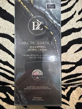 Arctic Essence Age-Defying Lifting Cream — Black